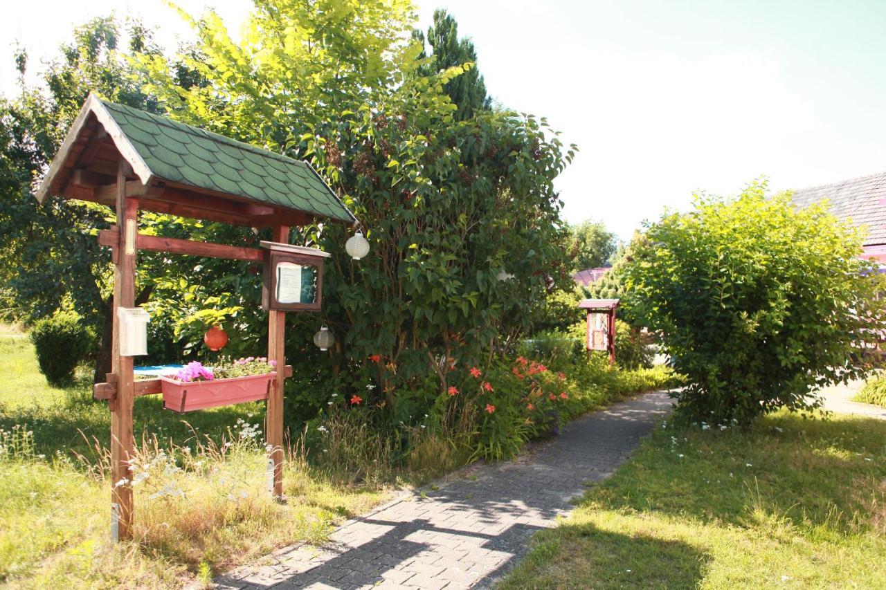 New Nomads Ferienwohnung Am See Zossen Esterno foto